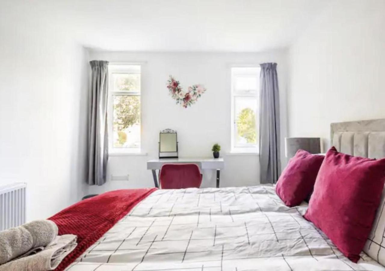 Renovated 2-bedroom In With Free Wifi, Private Entrance, And Easy Access To Trafford Centre & Manchester Airport * Sale